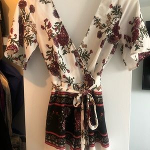 Floral Romper with sleeves